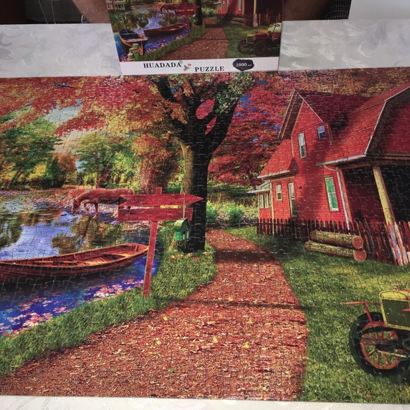 Autumn village 1000 piece jigsaw puzzle - Picture 2 of 6